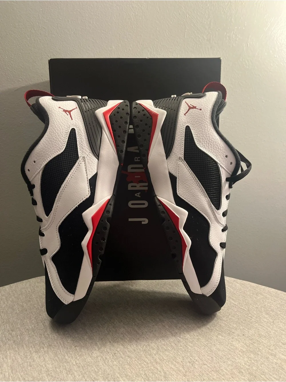 Nike Air Jordan MVP 92 White Black Gym Red Sneakers Men's Size 11.5 HQ3950-103